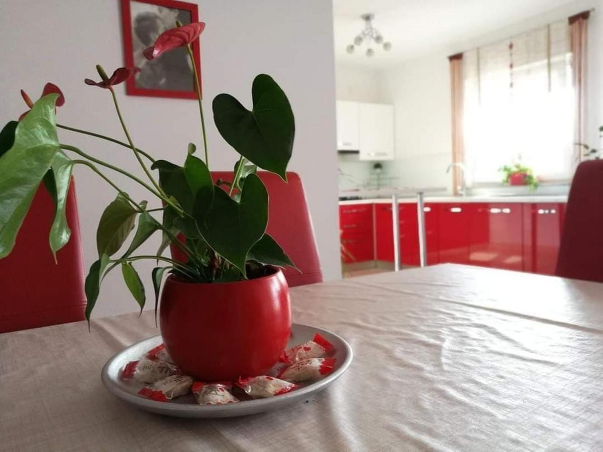 Apartman Lana Šilo Екстериор снимка